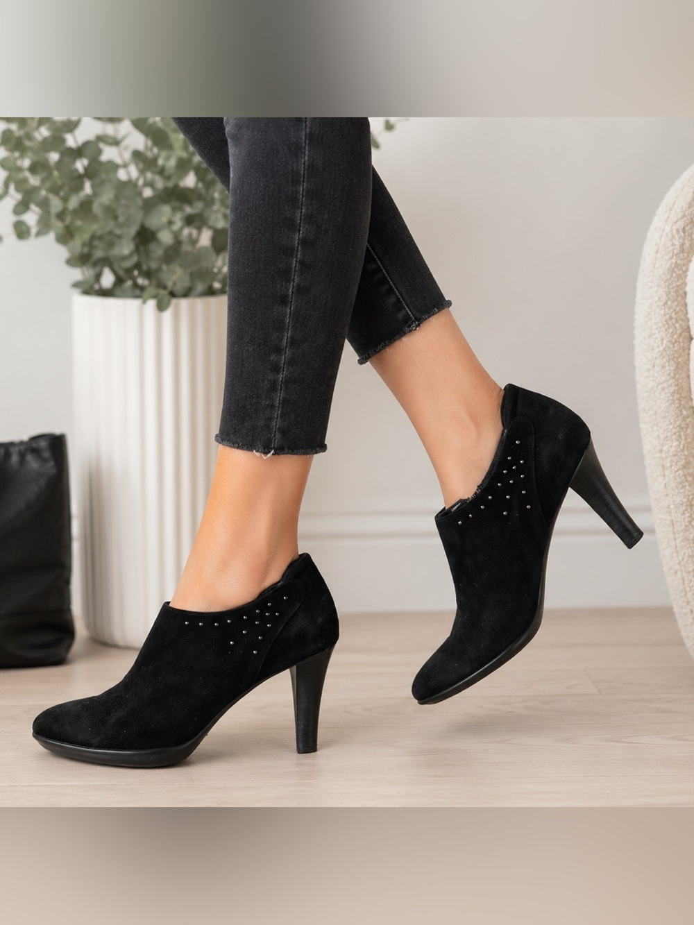 ✨👢 AQUATALIA VERA ANKLE BOOTIES 👢✨
